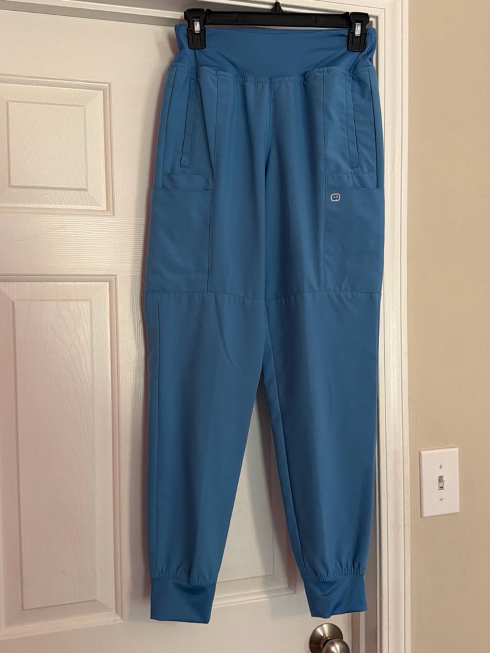 Wink women’s blue Jogger scrubs